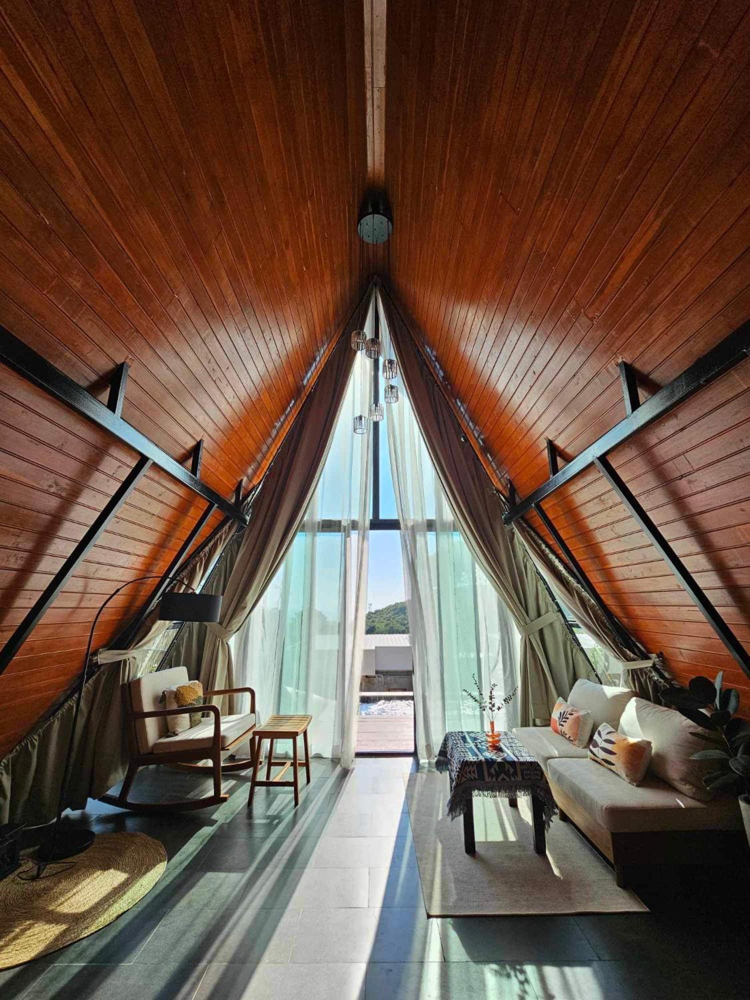 Phuzita Kohlarn-ภูศิตา เกาะล้าน Villa Kültér fotó